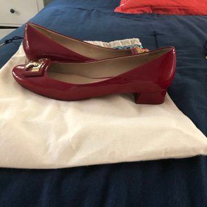 Tory Burch Gigi Rounded Toe Pump